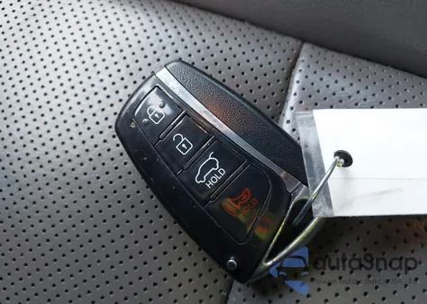 2017 Hyundai Santa Fe Sport 2.4L из США, поврежденный, VIN 5XYZU3LB4HG464876